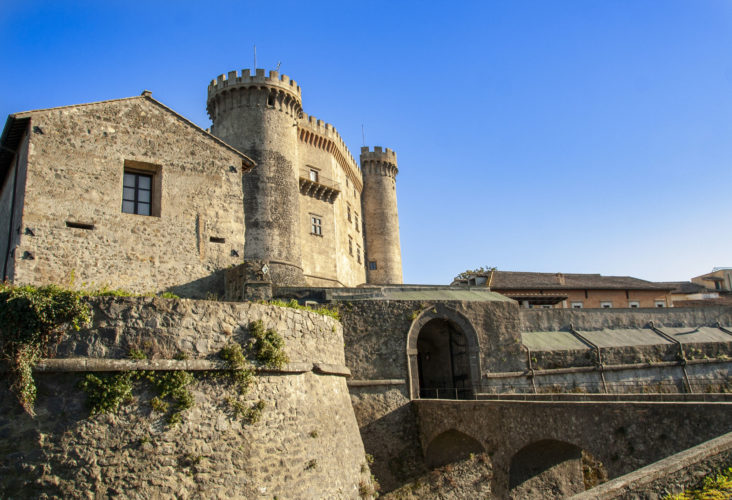 Фото Excursion to the Odescalchi Castle. The towns of Bracciano, Anguillara, and Trevignano.