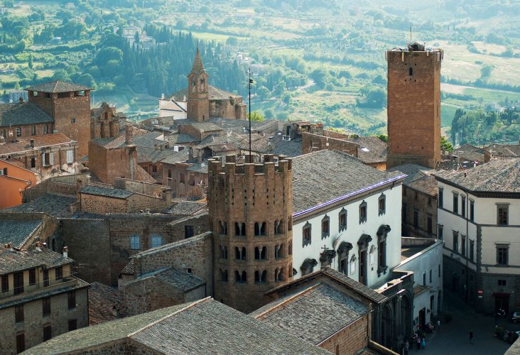 Фото Excursion from Rome to Orvieto, the “ghost town” of Bagnoreggio and the “Park of Monsters”