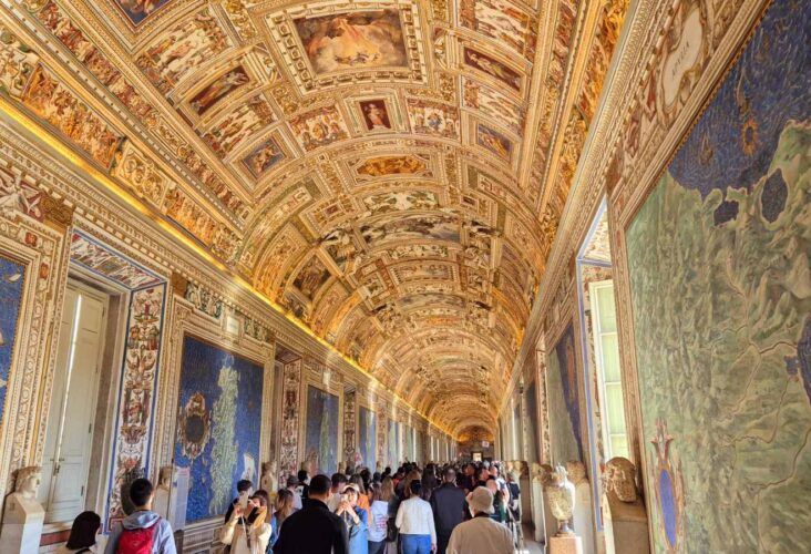 Фото Private Guided Tours of the Vatican